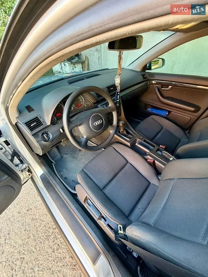 Audi A4 2004 photo 5