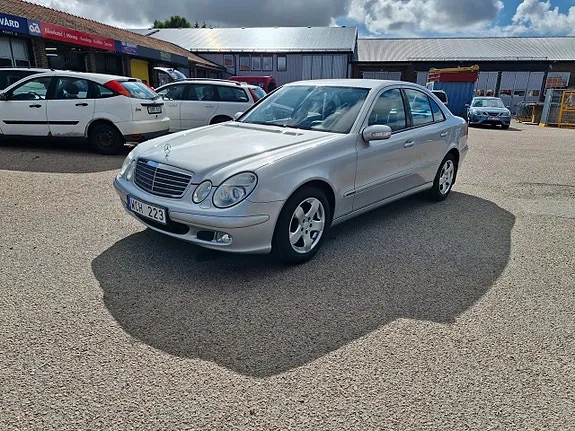 Mercedes-Benz E200 2005 photo 4