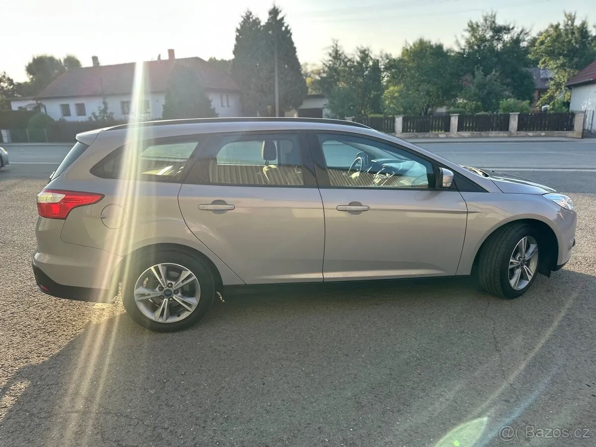 Ford Focus 2014 photo 4