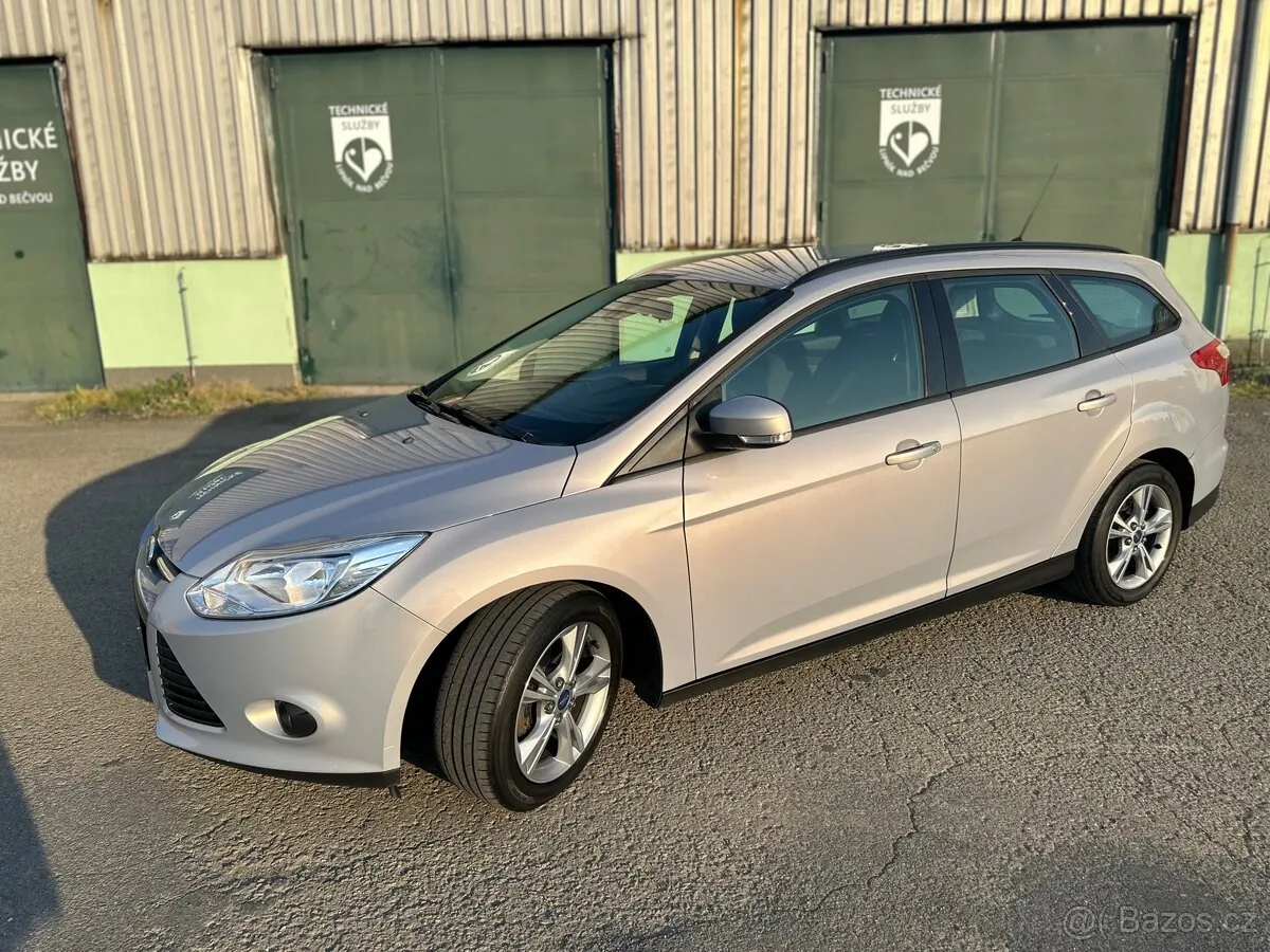 Ford Focus 2014 photo 2