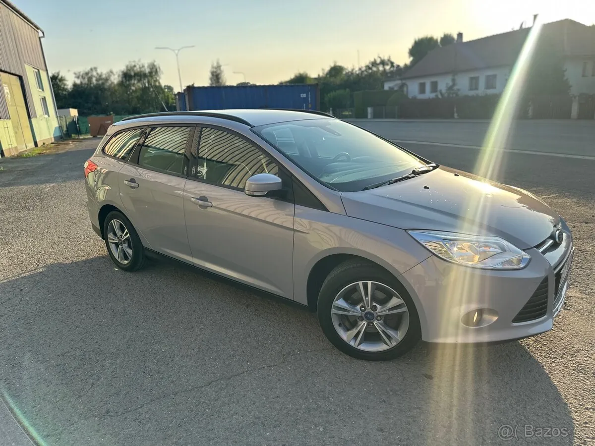 Ford Focus 2014 photo 3