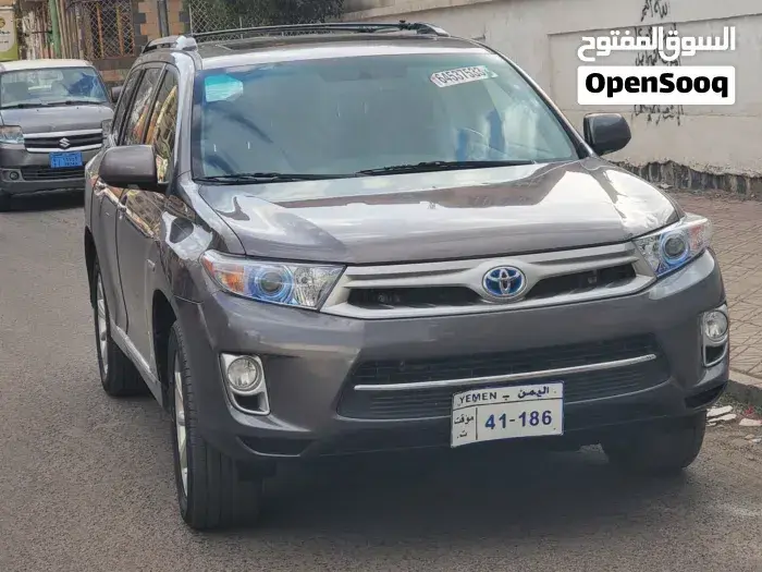 Toyota Highlander 2013 photo 2