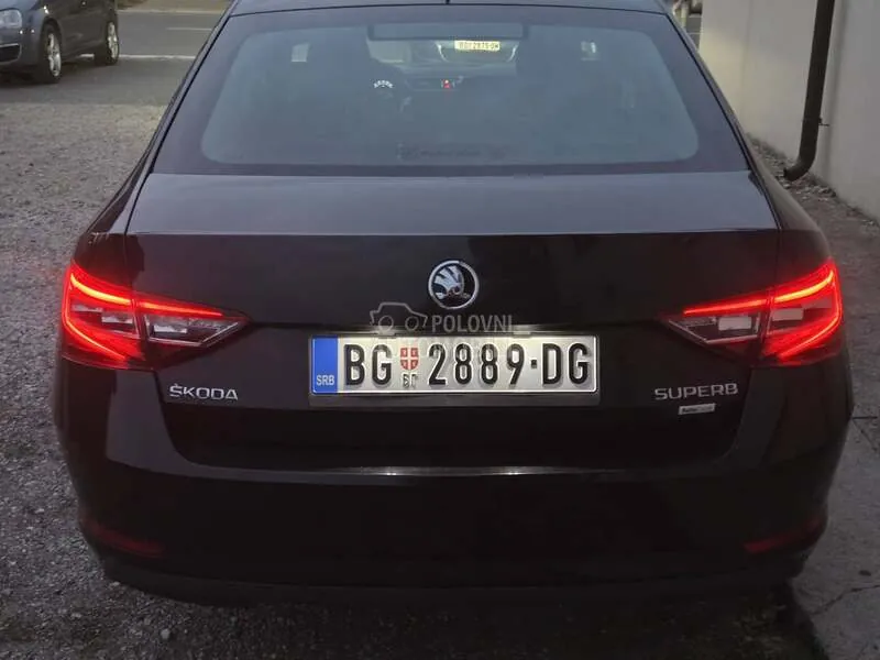 Skoda Superb 2016 photo 4