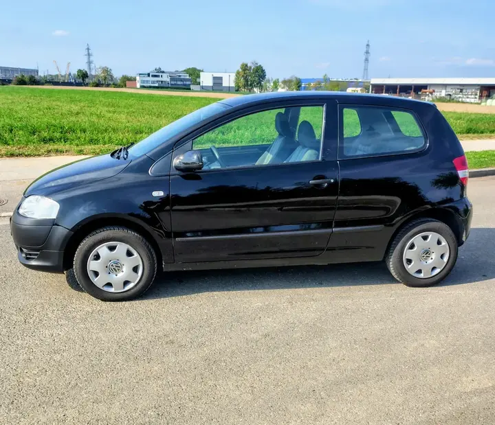 Volkswagen Fox 2006 photo 3