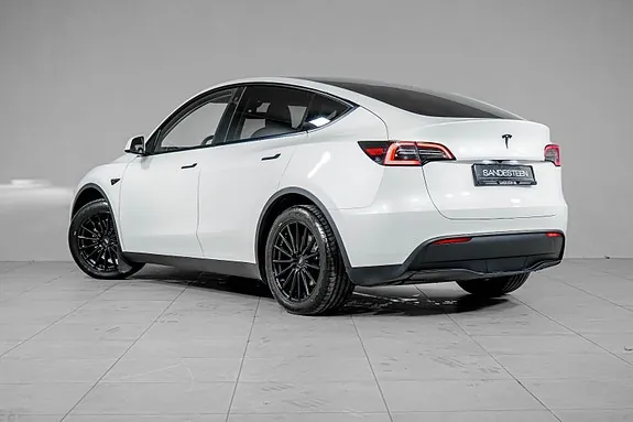 Tesla Model Y 2024 photo 5