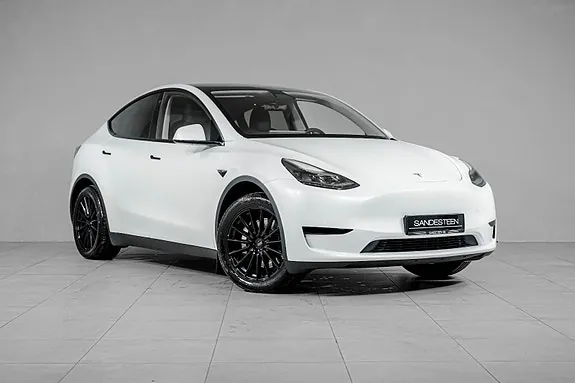 Tesla Model Y 2024 photo 3