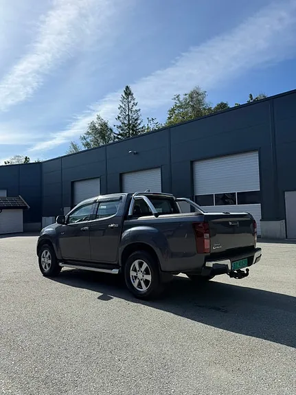 Isuzu D-Max 2017 photo 4