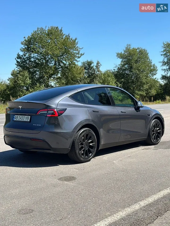 Tesla Model Y 2022 photo 5