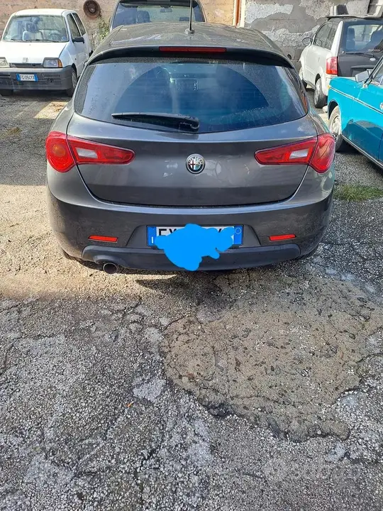 Alfa Romeo Giulietta 2015 photo 3