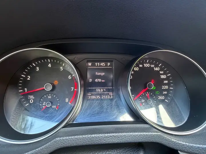 Volkswagen Passat 2017 photo 2