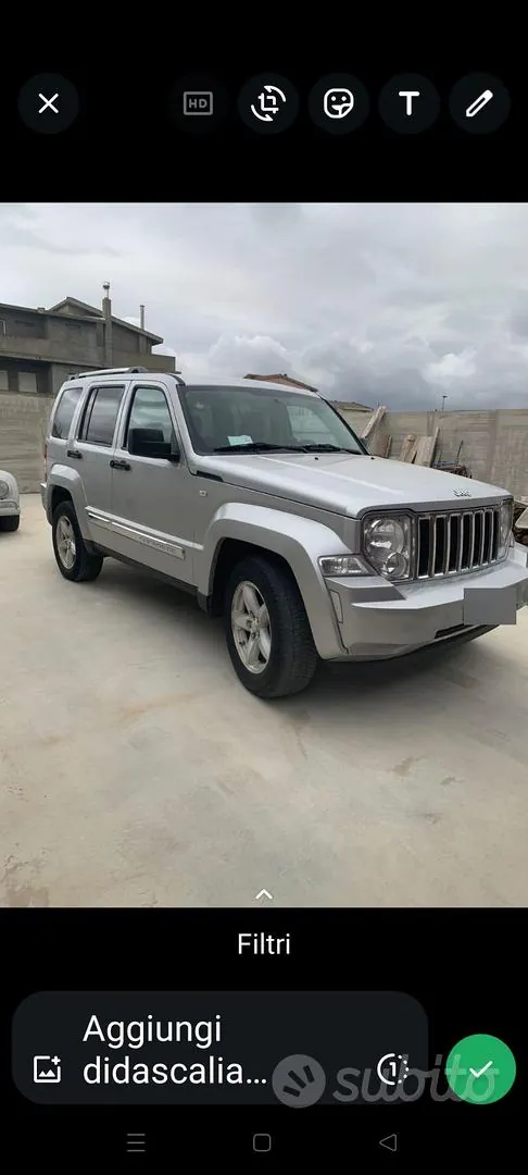Jeep Cherokee 2010 photo 2