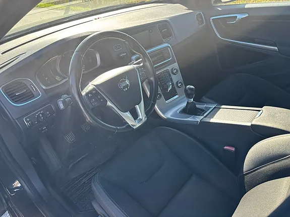 Volvo V60 2014 photo 4