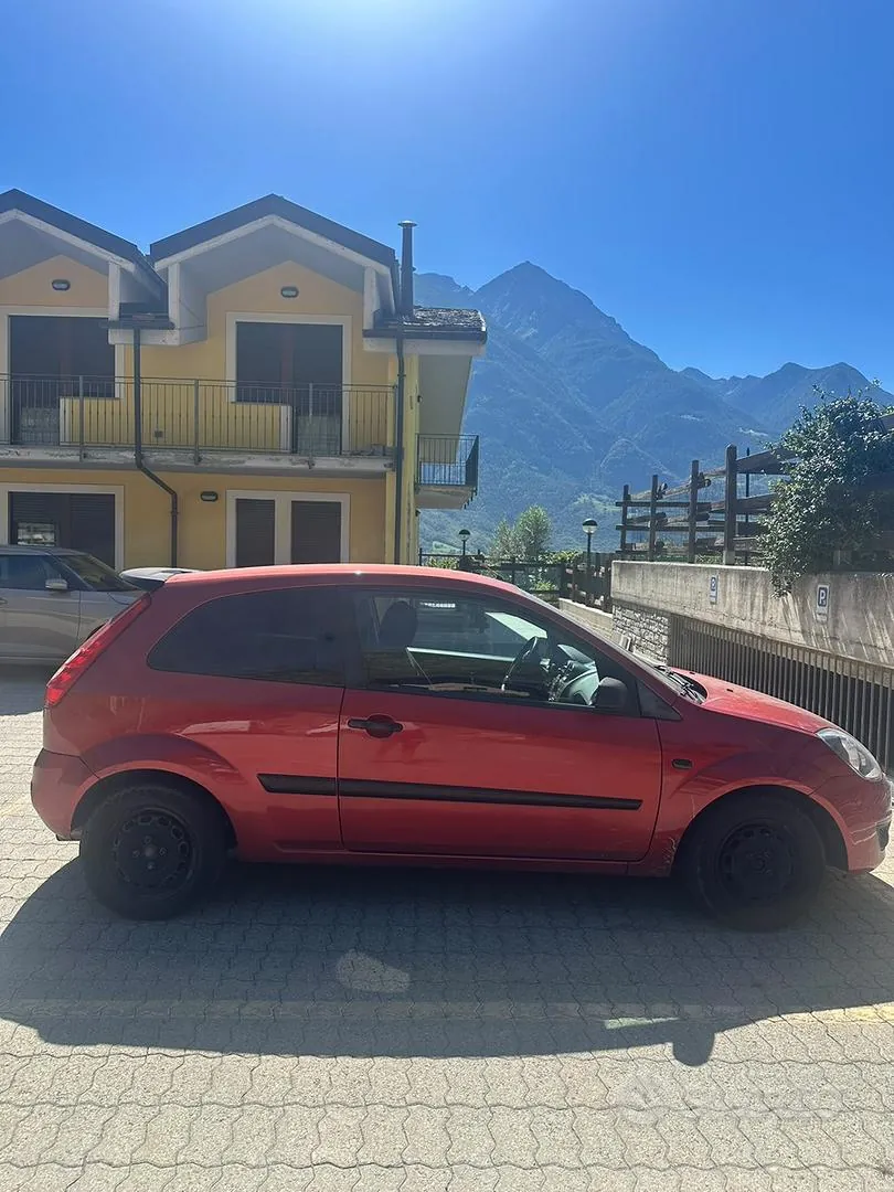 Ford Fiesta 2008 photo 3