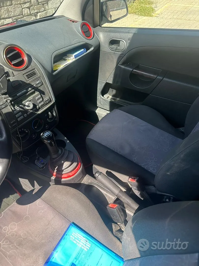 Ford Fiesta 2008 photo 5