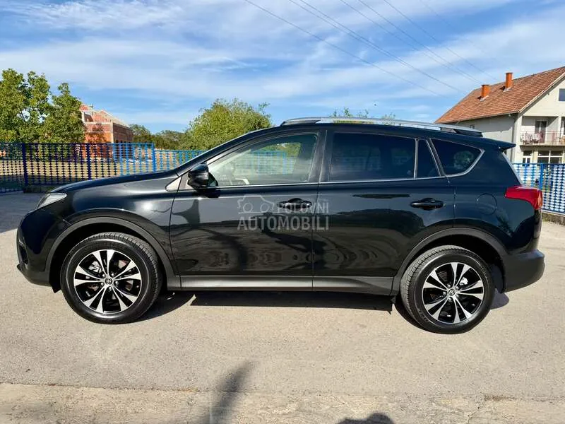 Toyota Rav4 2015 photo 2