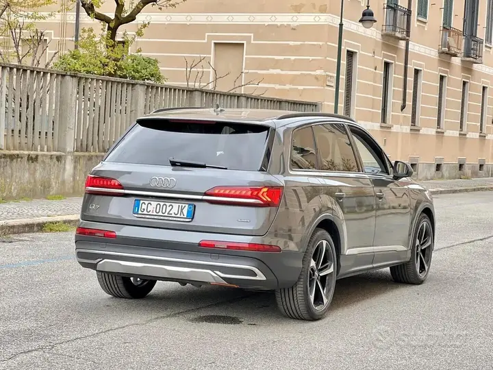 Audi Q7 2020 photo 4
