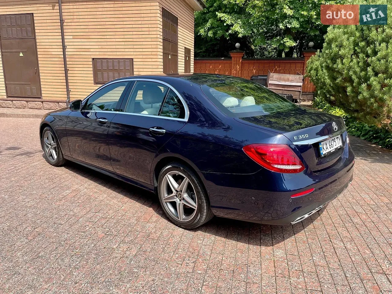 Mercedes-Benz E-Class 2019 photo 3