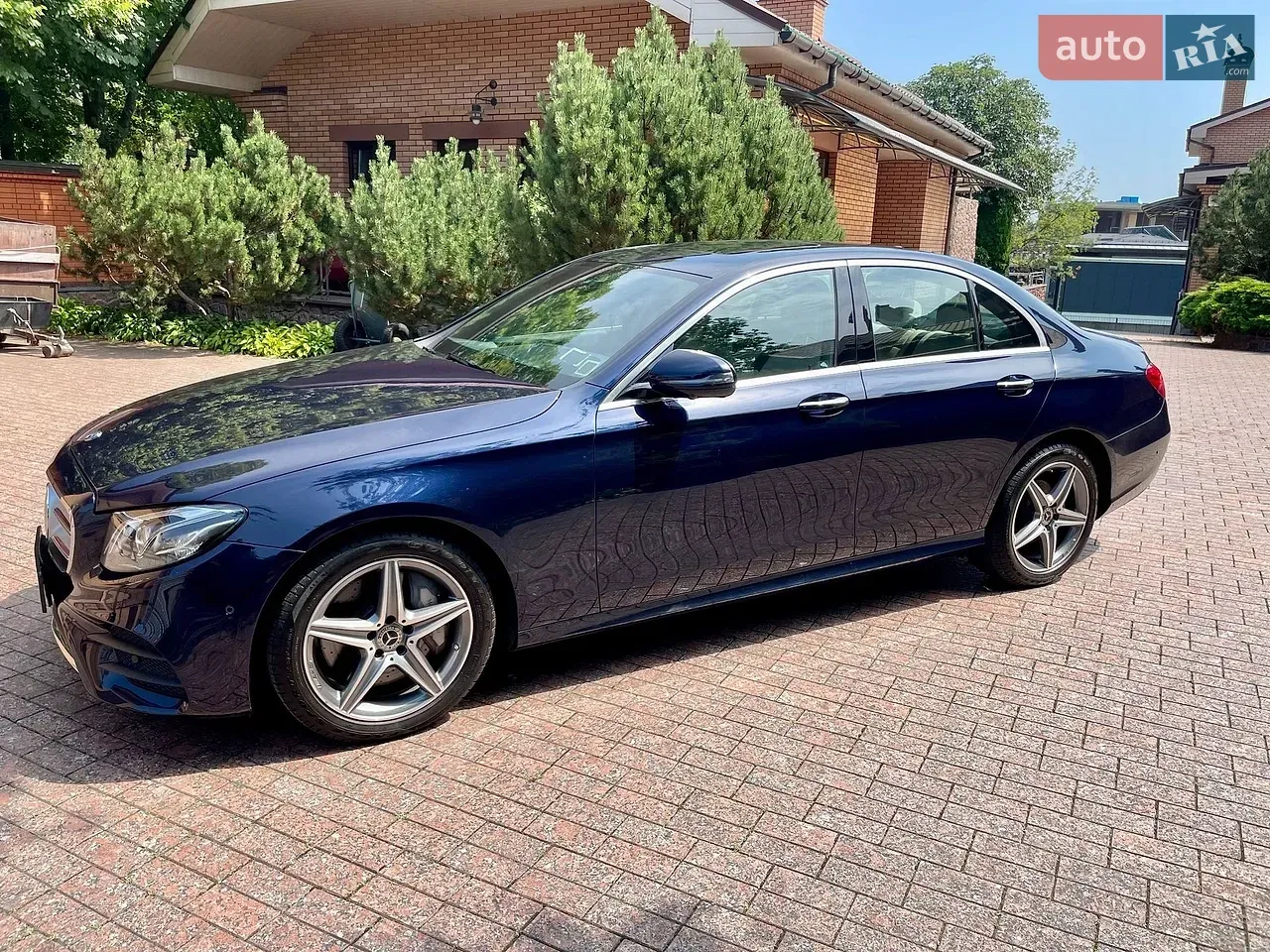 Mercedes-Benz E-Class 2019 photo 2