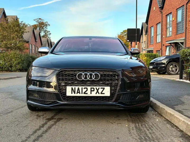 Audi S4 2012 photo 2