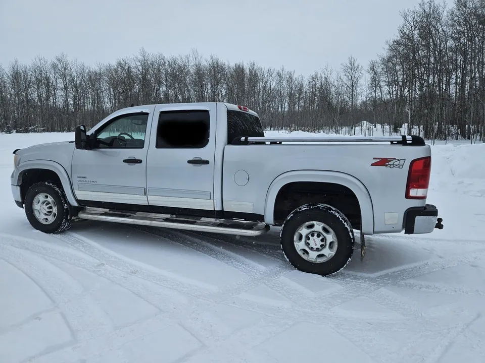GMC 2500Hd Z71 Sle 2010 photo 2