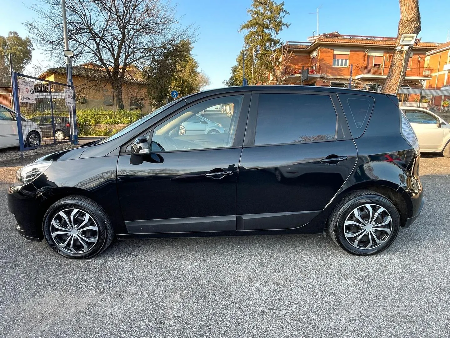 Renault Scenic 2014 photo 3