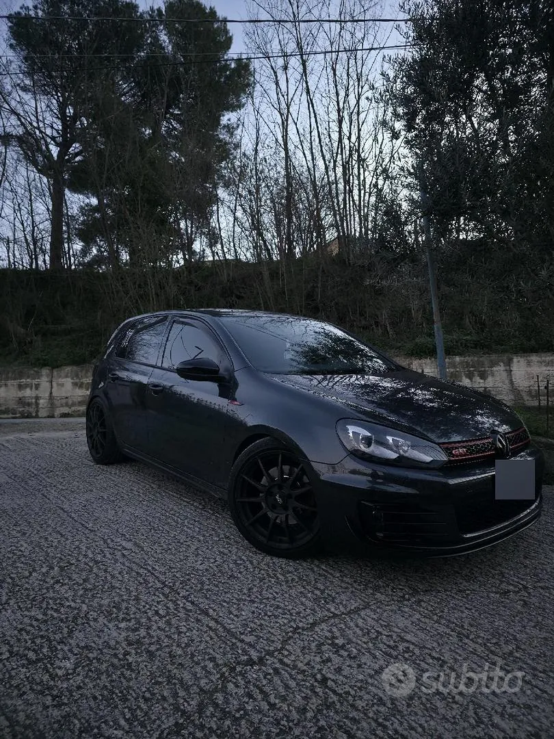 Volkswagen Golf 2012 photo 2