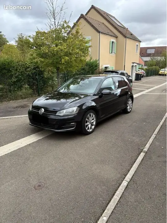 Volkswagen Golf 2012 photo 2