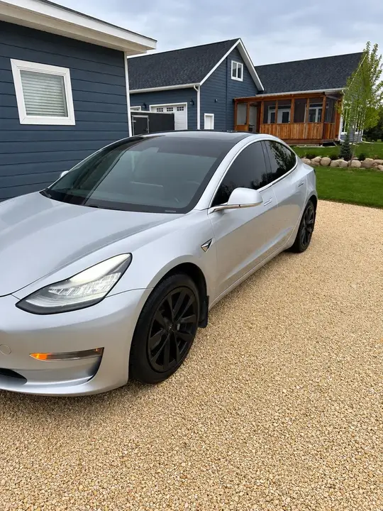 Tesla Model 3 2018 photo 2
