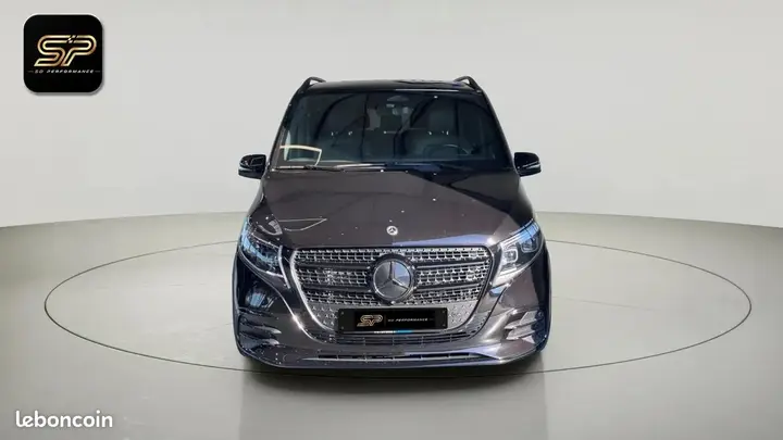 Mercedes-Benz V 2024 photo 2