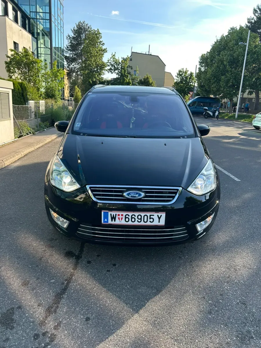 Ford Galaxy 2015 photo 2