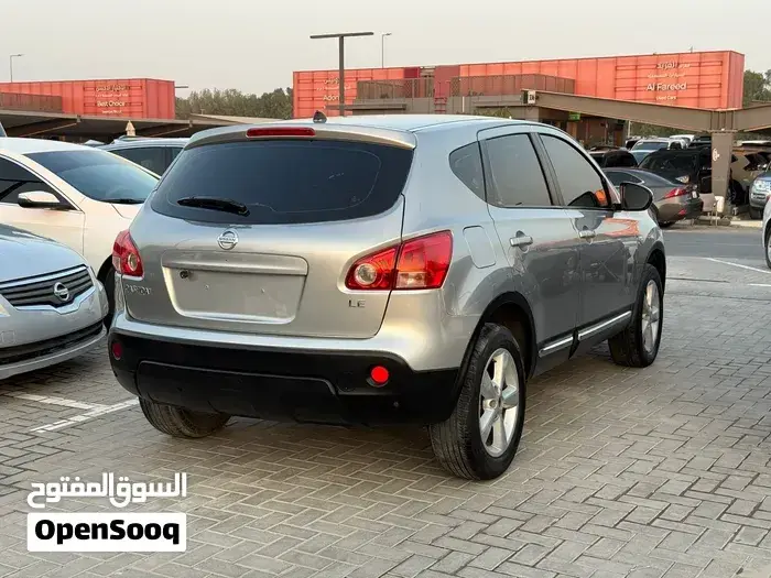 Nissan Qashqai 2008 photo 4
