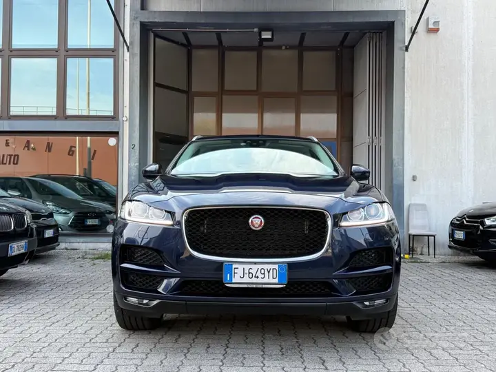 Jaguar F-Pace