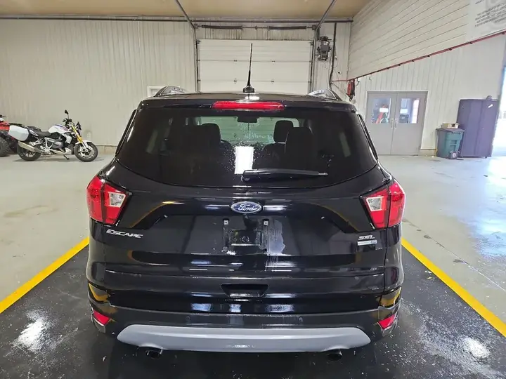 Ford Escape 2019 photo 5