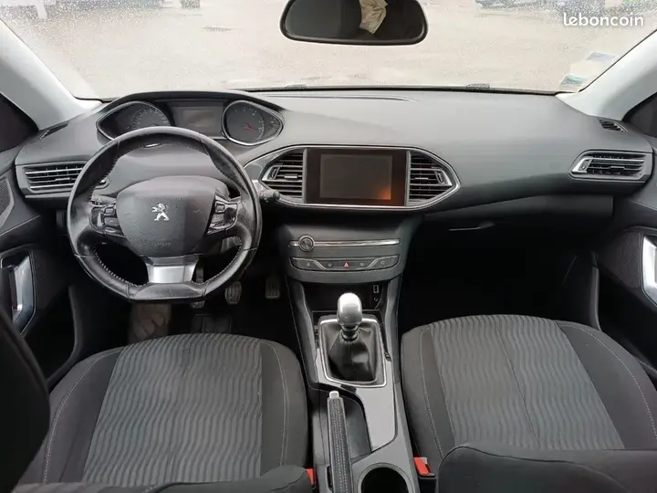 Peugeot 308 2016 photo 4