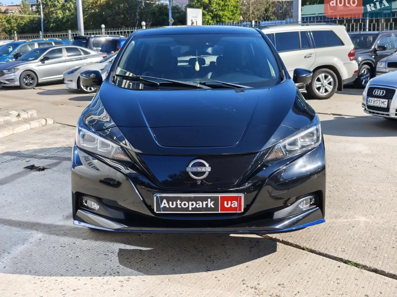 Nissan Leaf 2019 photo 2