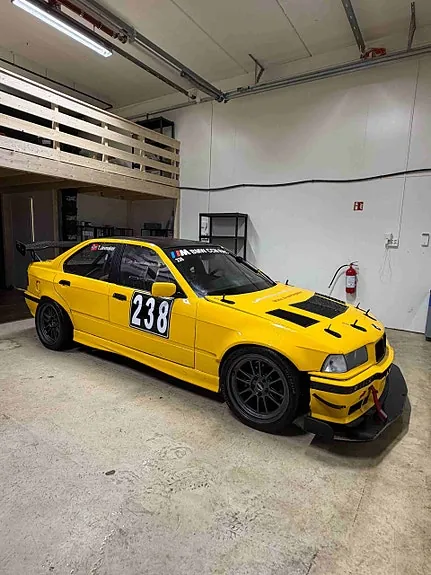 BMW 320I 1991 photo 3