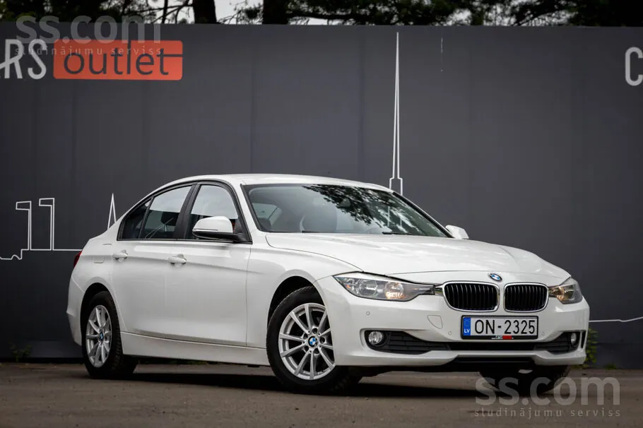 BMW 318 2014 photo 3