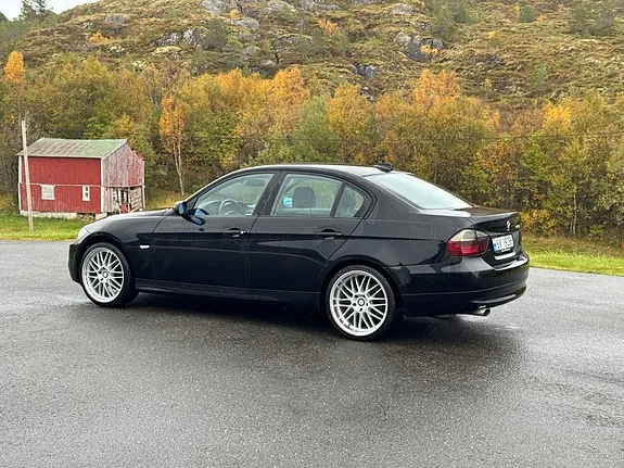 BMW 320I 2006 photo 4