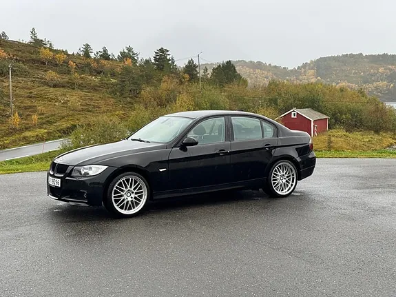 BMW 320I 2006 photo 2