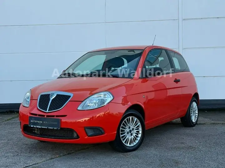 Lancia Ypsilon