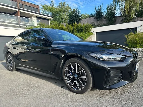 BMW I4 2022 photo 2