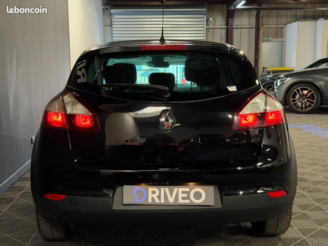 Renault Megane 2015 photo 4