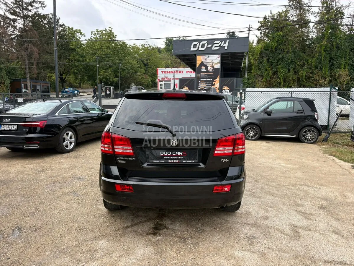 Dodge Journey 2010 photo 5