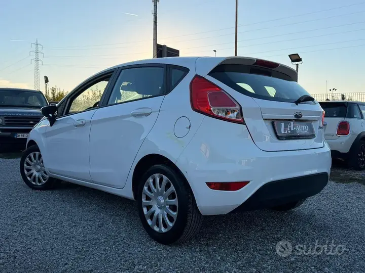 Ford Fiesta 2015 photo 3