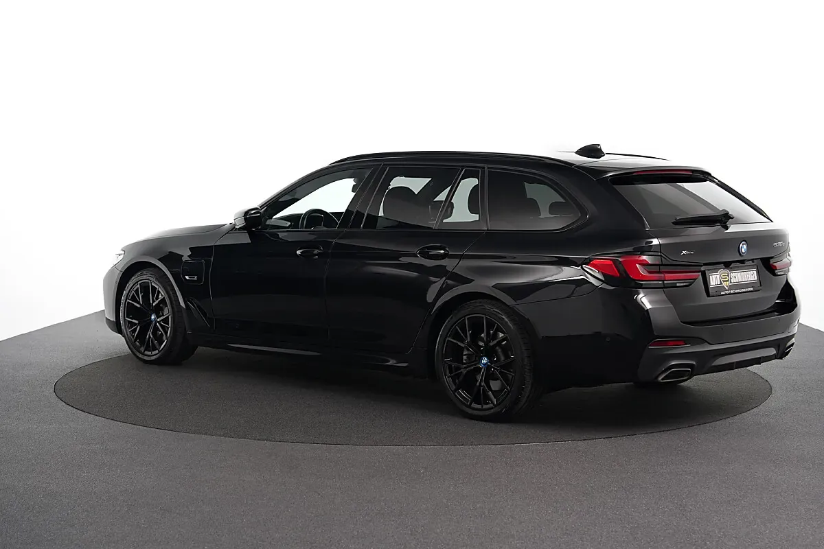 BMW 5 Series 2022 photo 3