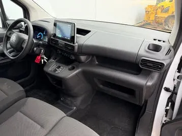 Citroen Berlingo 2023 photo 3