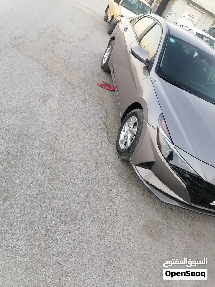 Hyundai Elantra 2022 photo 2
