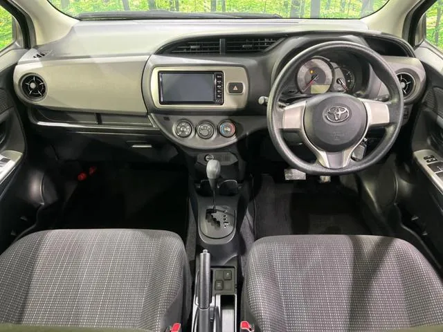 Toyota Yaris 2016 photo 2