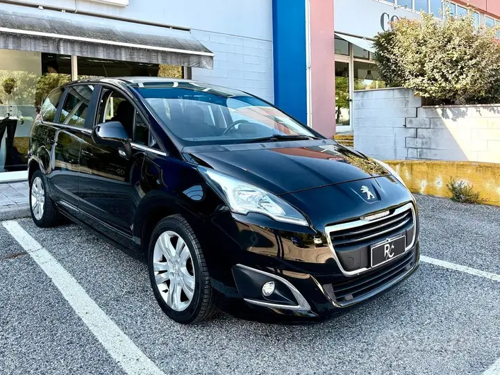 Peugeot 5008 2015 photo 3
