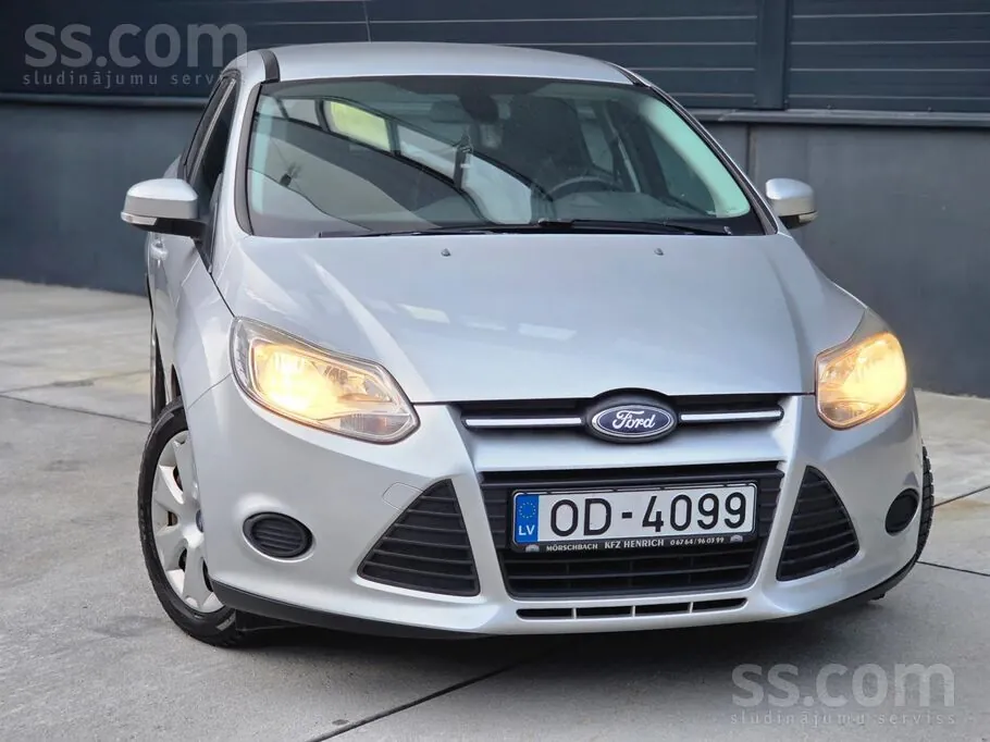 Ford Focus 2014 photo 2